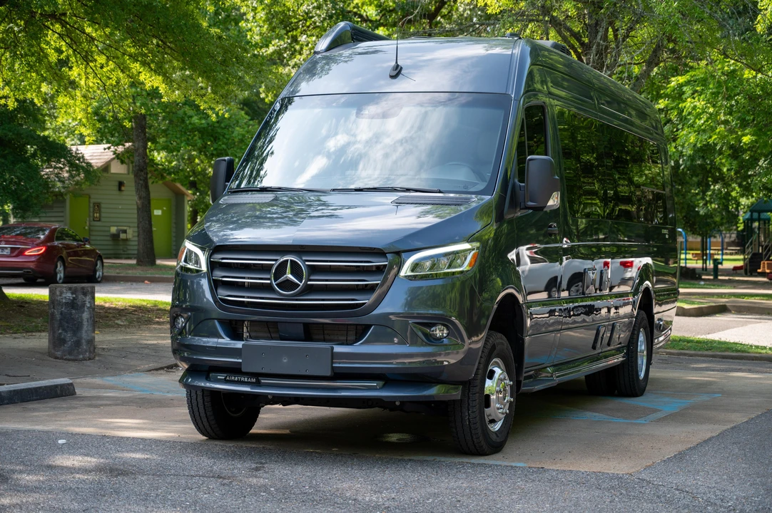 2025 Mercedes-Benz VS30 Sprinter - Image 8 of 31