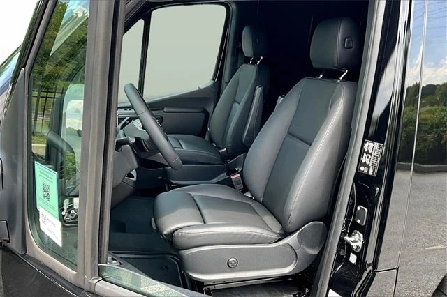 2025 Mercedes-Benz VS30 Sprinter - Image 12 of 18