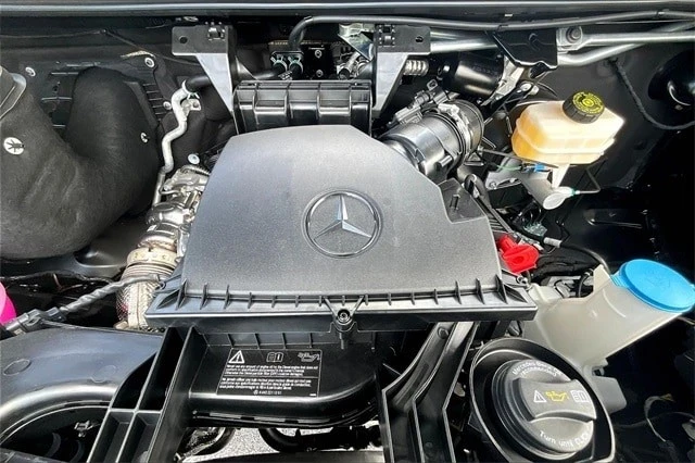 2025 Mercedes-Benz VS30 Sprinter - Image 14 of 18