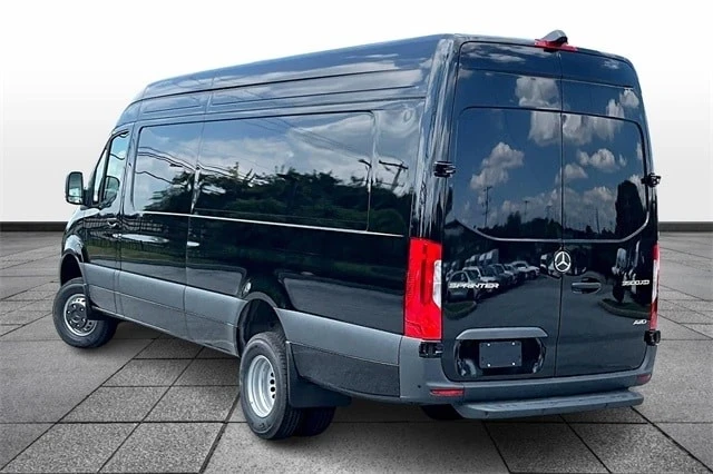 2025 Mercedes-Benz VS30 Sprinter - Image 4 of 18