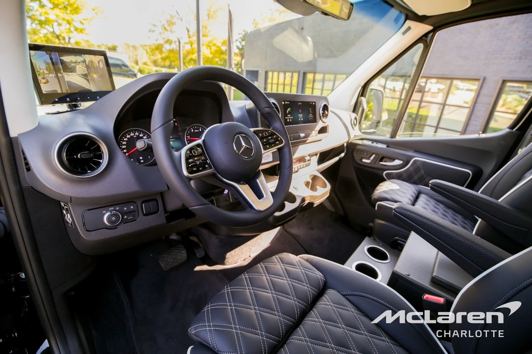 2025 Mercedes-Benz VS30 Sprinter - Image 12 of 21