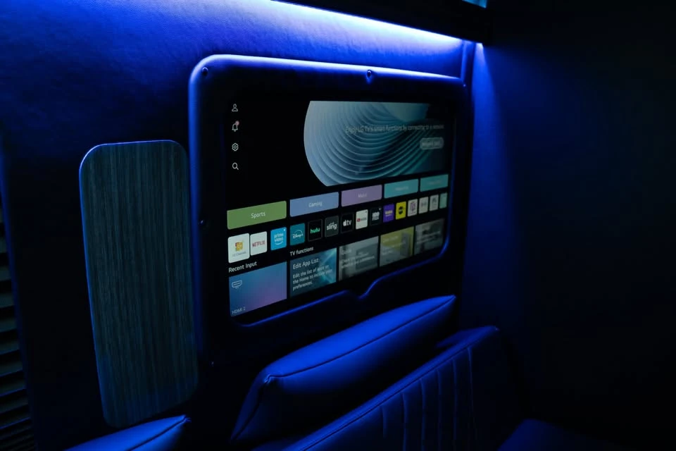 2025 Mercedes-Benz VS30 Sprinter - Image 2 of 16
