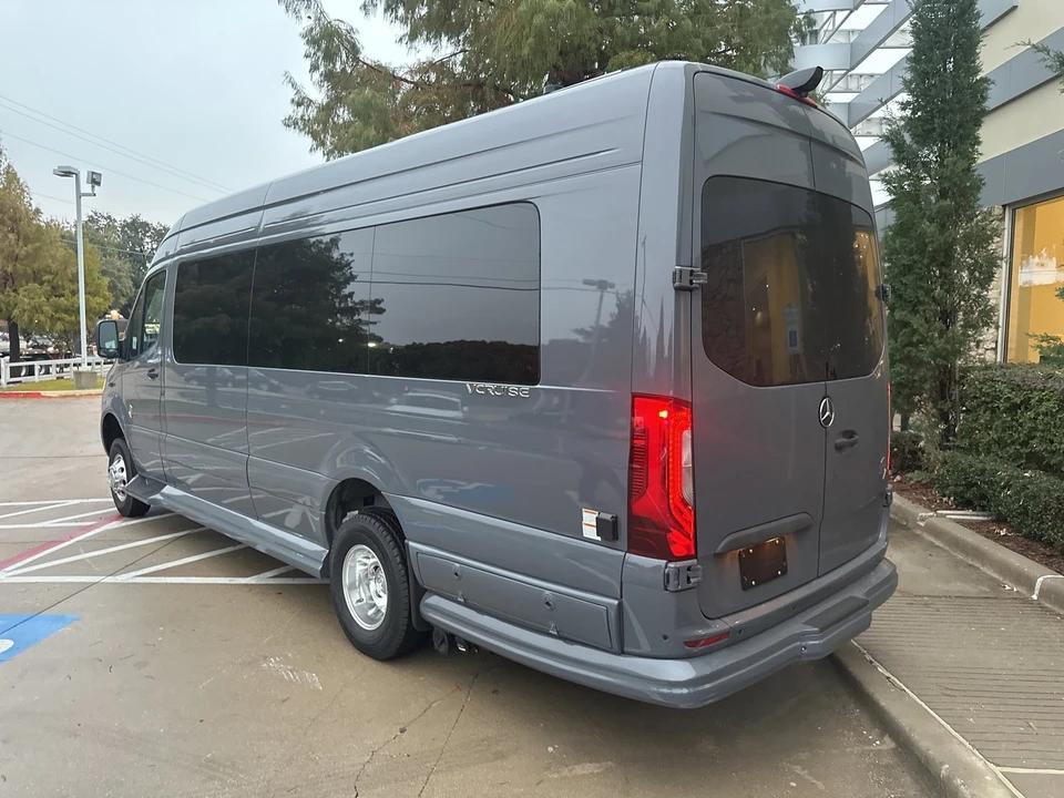 2025 Mercedes-Benz VS30 Sprinter - Image 8 of 8