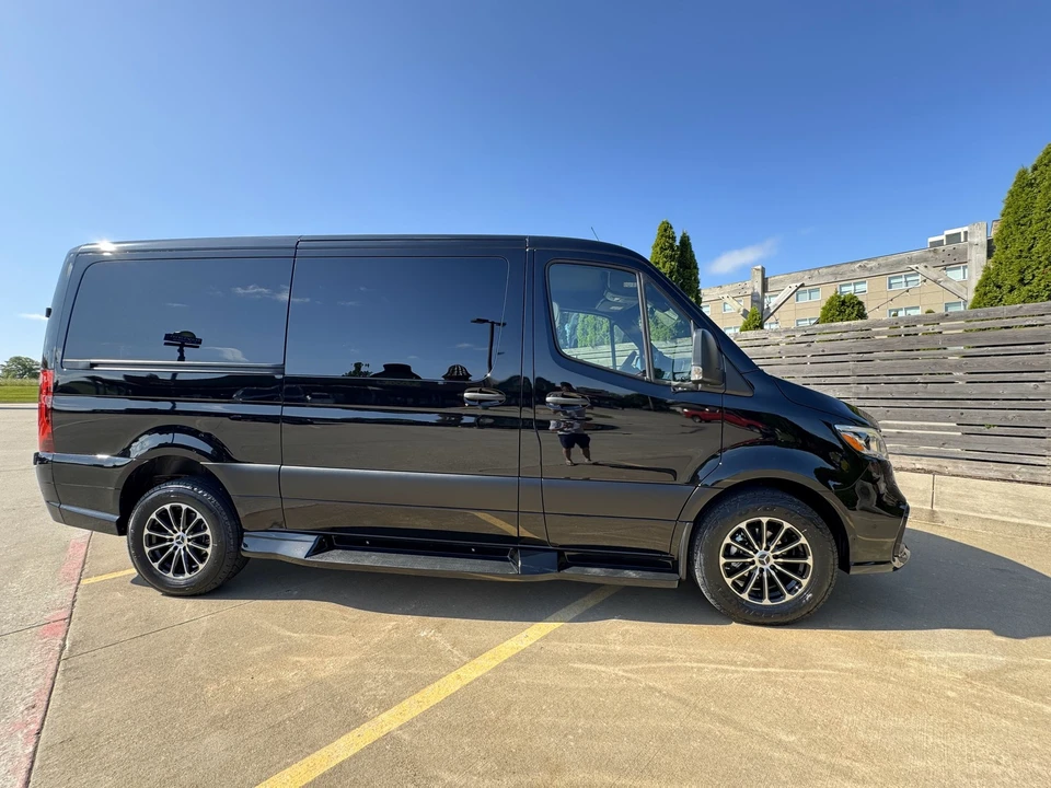 2025 Mercedes-Benz VS30 Sprinter - Image 4 of 20