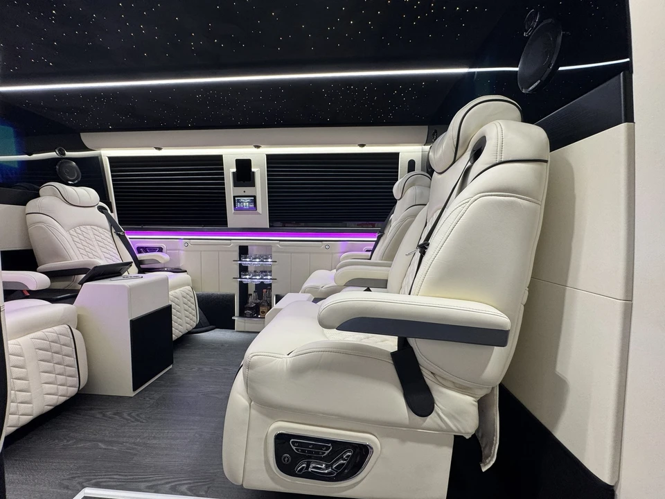 2025 Mercedes-Benz VS30 Sprinter - Image 16 of 20