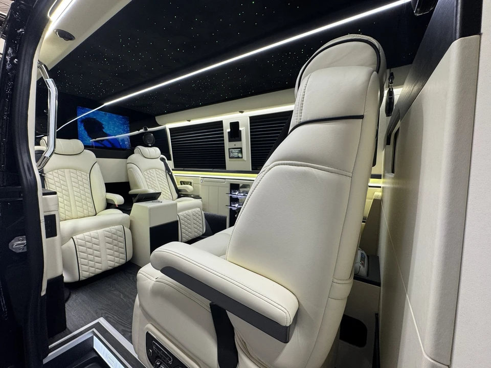 2025 Mercedes-Benz VS30 Sprinter - Image 17 of 20
