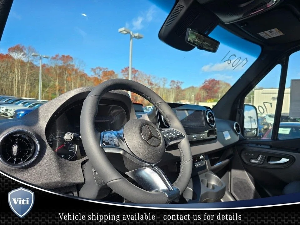 2025 Mercedes-Benz VS30 Sprinter - Image 10 of 15