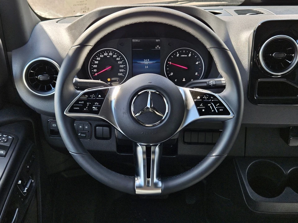 2025 Mercedes-Benz VS30 Sprinter - Image 13 of 21
