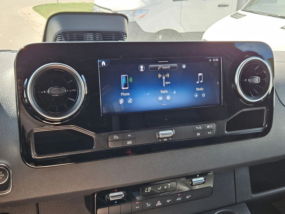 2025 Mercedes-Benz VS30 Sprinter - Image 19 of 21