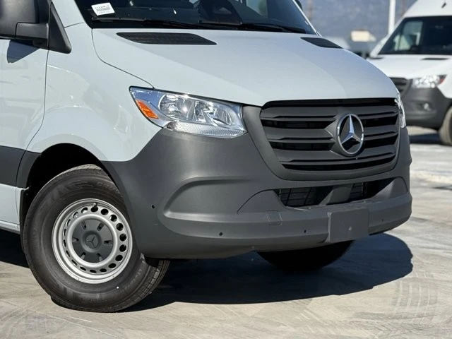 2025 Mercedes-Benz VS30 Sprinter - Image 3 of 12
