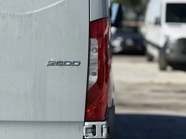 2025 Mercedes-Benz VS30 Sprinter - Image 10 of 12