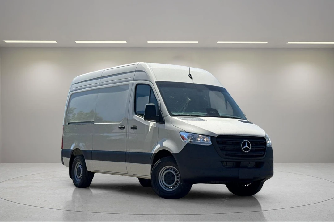2025 Mercedes-Benz VS30 Sprinter - Image 2 of 12