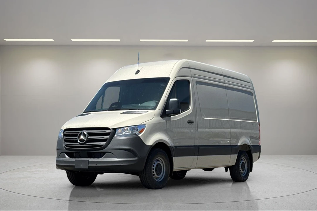 2025 Mercedes-Benz VS30 Sprinter - Image 8 of 12
