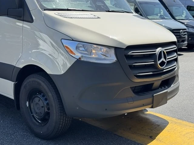 2025 Mercedes-Benz VS30 Sprinter - Image 3 of 12