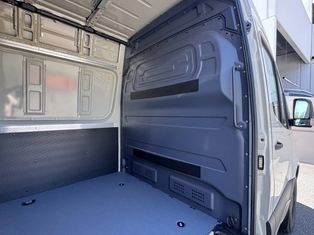 2025 Mercedes-Benz VS30 Sprinter - Image 12 of 12