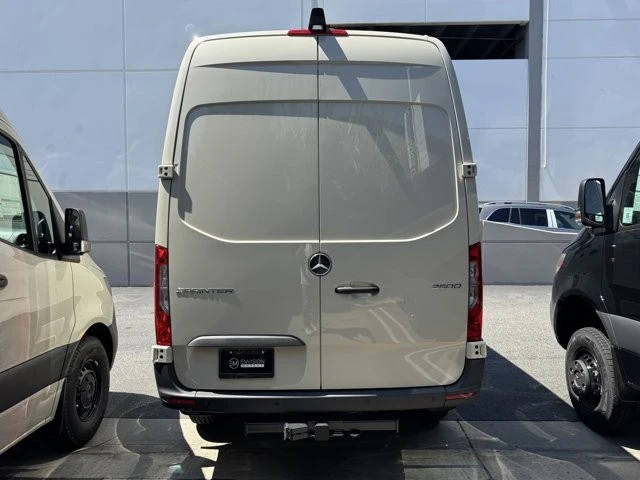 2025 Mercedes-Benz VS30 Sprinter - Image 8 of 12