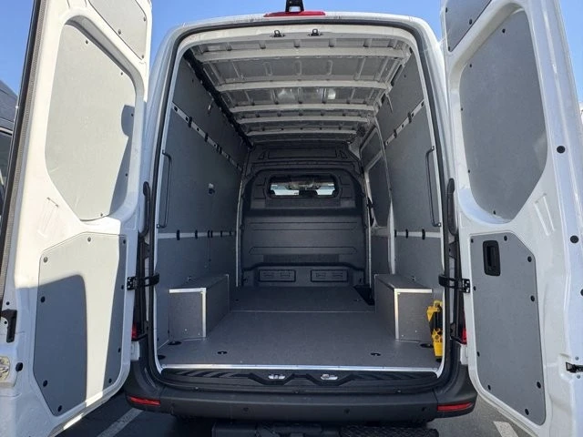 2025 Mercedes-Benz VS30 Sprinter - Image 10 of 12