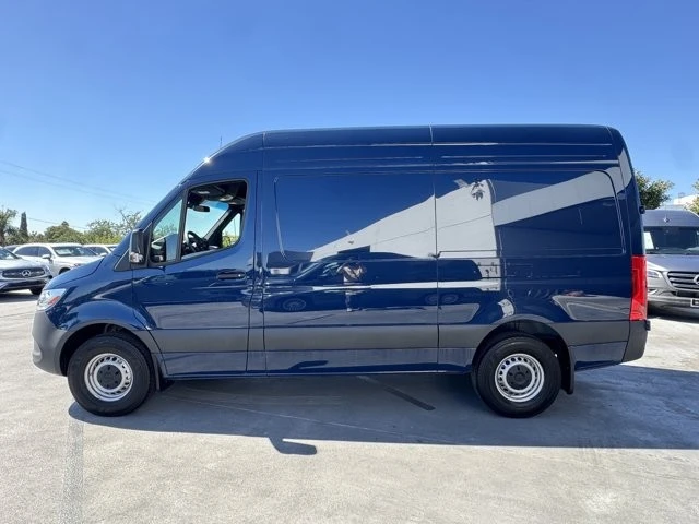 2025 Mercedes-Benz VS30 Sprinter - Image 5 of 12
