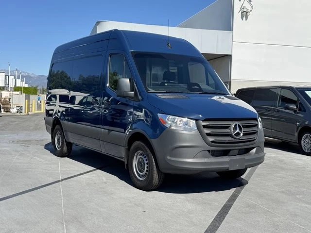 2025 Mercedes-Benz VS30 Sprinter - Image 2 of 12