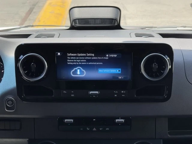 2025 Mercedes-Benz VS30 Sprinter - Image 12 of 12