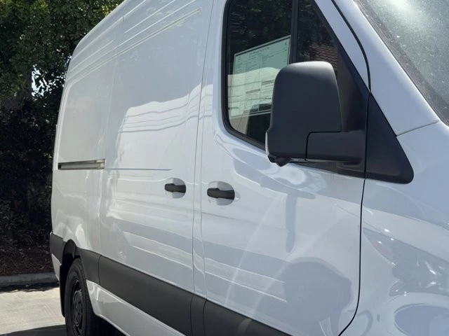 2025 Mercedes-Benz VS30 Sprinter - Image 5 of 12
