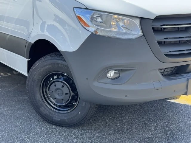 2025 Mercedes-Benz VS30 Sprinter - Image 3 of 12