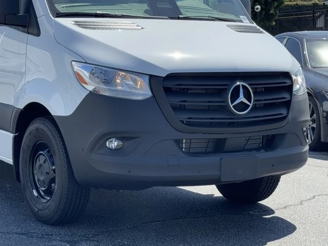 2025 Mercedes-Benz VS30 Sprinter - Image 3 of 12
