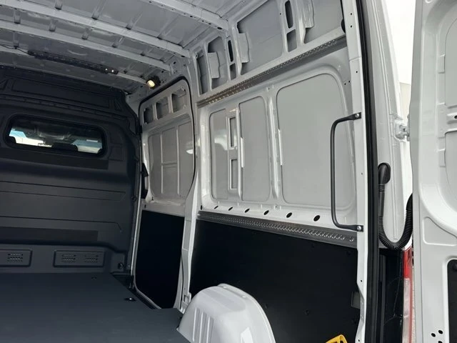 2025 Mercedes-Benz VS30 Sprinter - Image 10 of 12