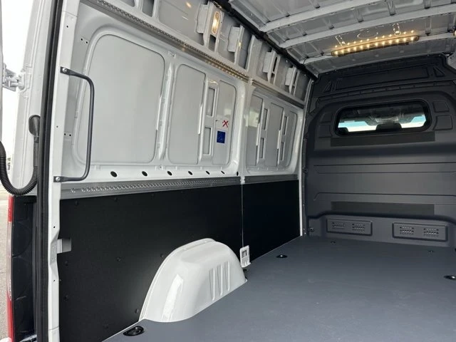 2025 Mercedes-Benz VS30 Sprinter - Image 12 of 12