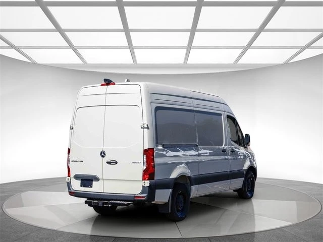 2025 Mercedes-Benz VS30 Sprinter - Image 4 of 12