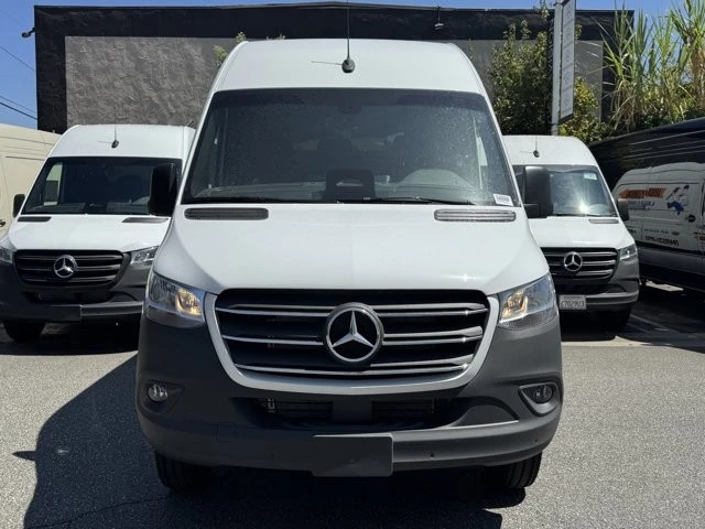 2025 Mercedes-Benz VS30 Sprinter - Image 5 of 12