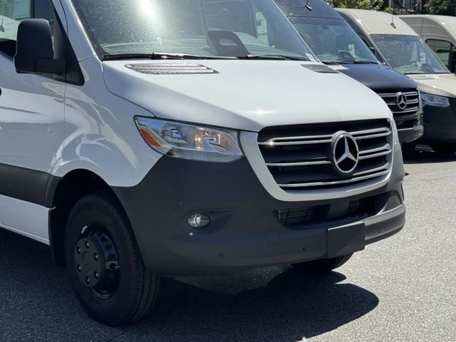 2025 Mercedes-Benz VS30 Sprinter - Image 3 of 12