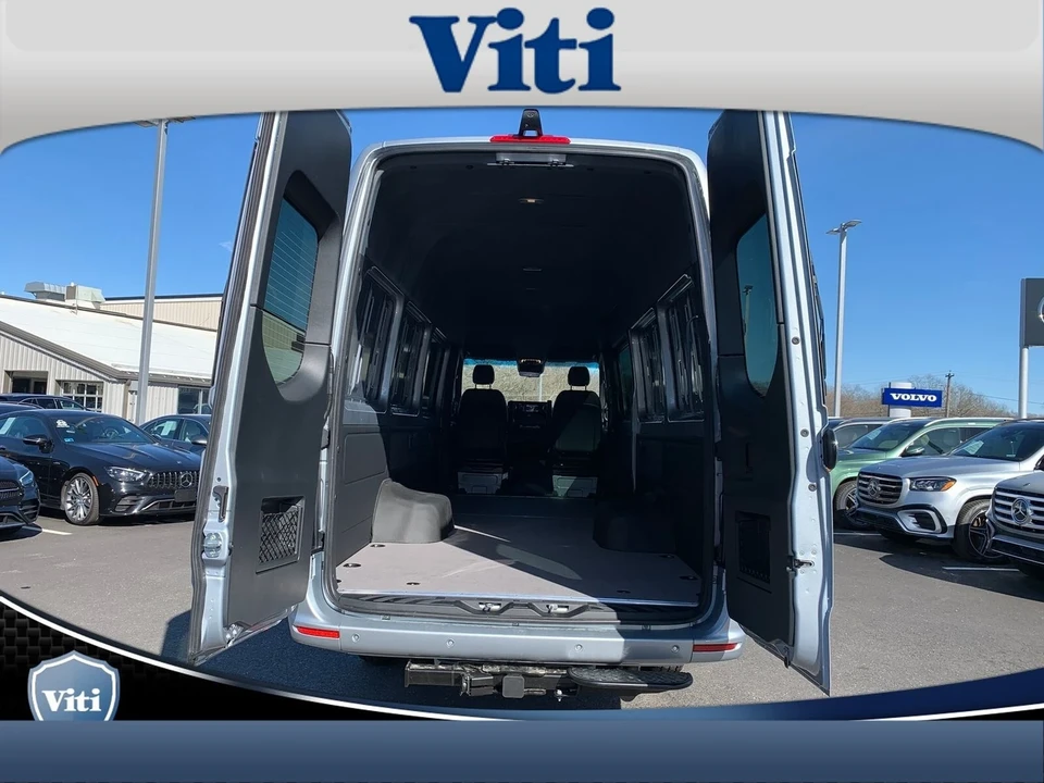 2025 Mercedes-Benz VS30 Sprinter - Image 14 of 21