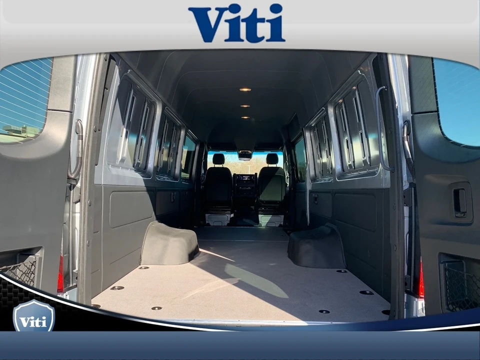 2025 Mercedes-Benz VS30 Sprinter - Image 15 of 21