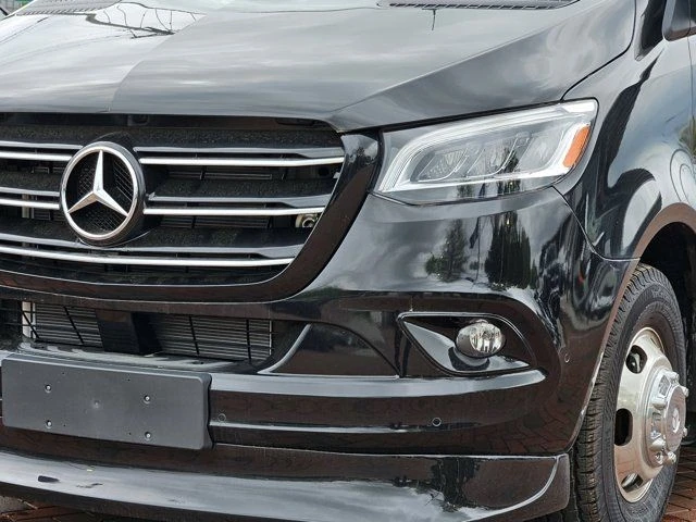 2025 Mercedes-Benz VS30 Sprinter - Image 6 of 12
