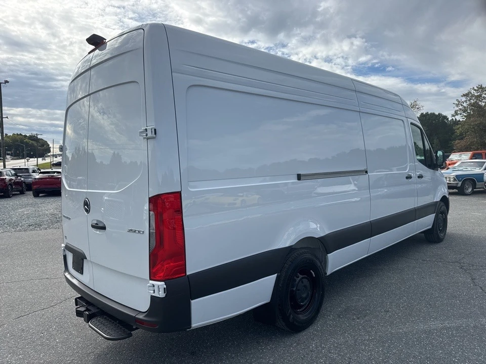 2025 Mercedes-Benz VS30 Sprinter - Image 5 of 12