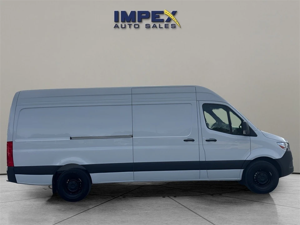 2025 Mercedes-Benz VS30 Sprinter - Image 6 of 12