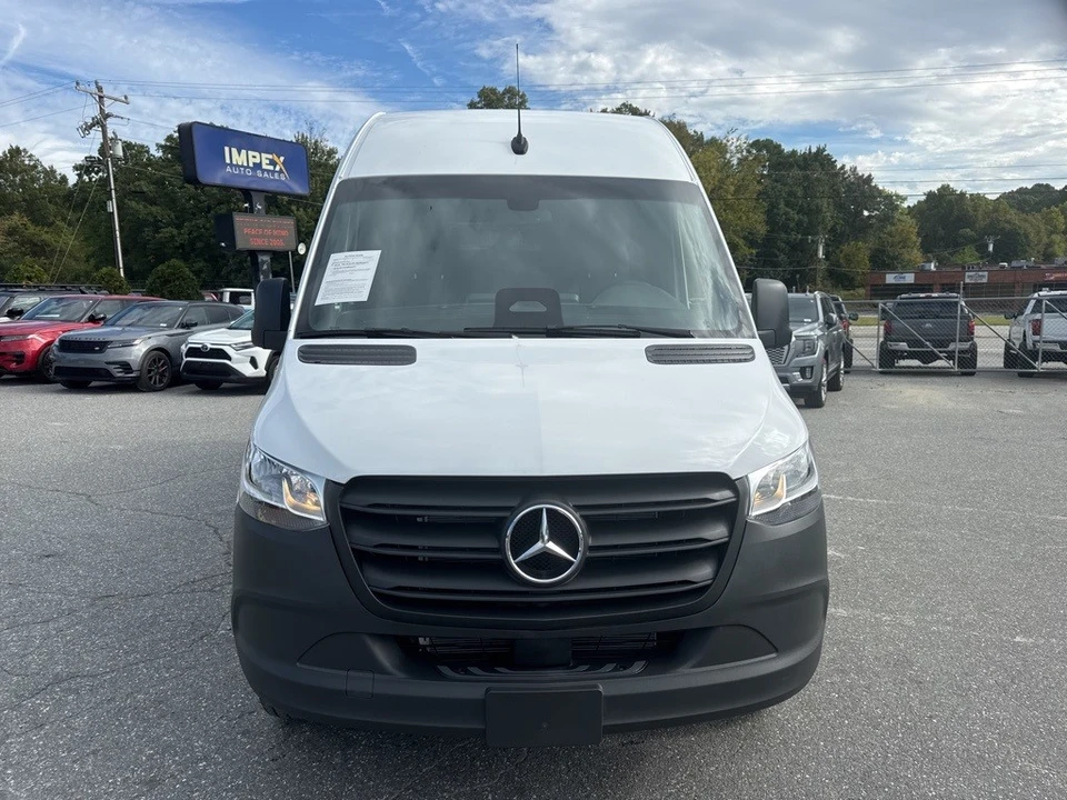 2025 Mercedes-Benz VS30 Sprinter - Image 8 of 12