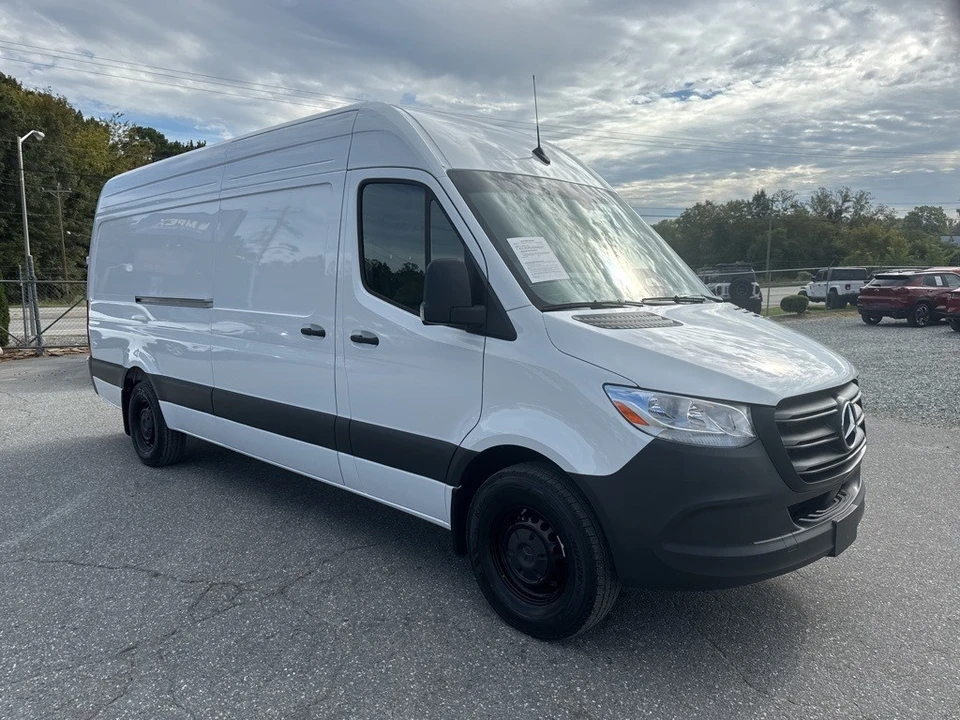 2025 Mercedes-Benz VS30 Sprinter - Image 7 of 12