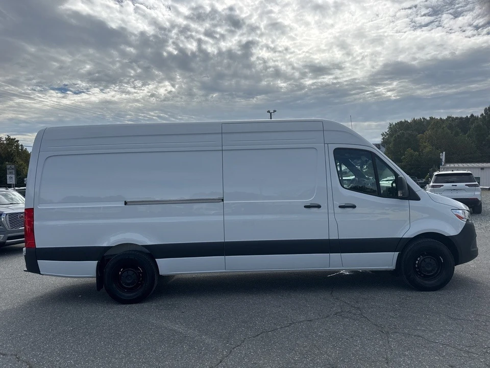 2025 Mercedes-Benz VS30 Sprinter - Image 6 of 12