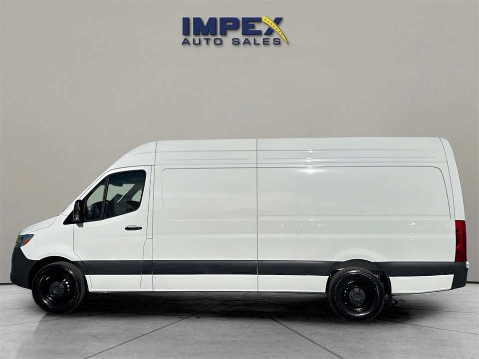 2025 Mercedes-Benz VS30 Sprinter - Image 2 of 12