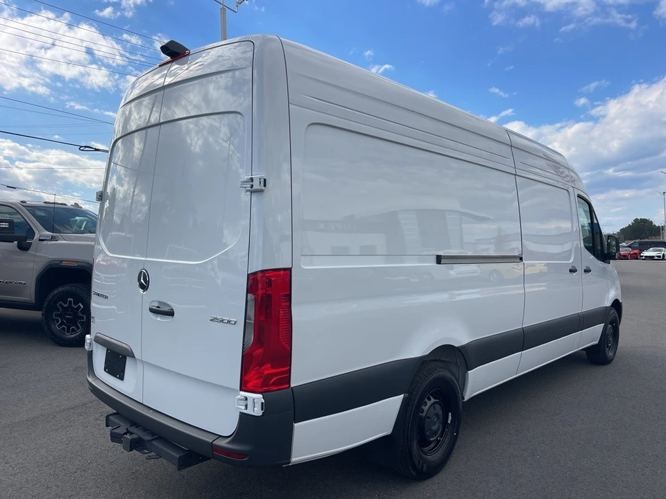2025 Mercedes-Benz VS30 Sprinter - Image 5 of 12