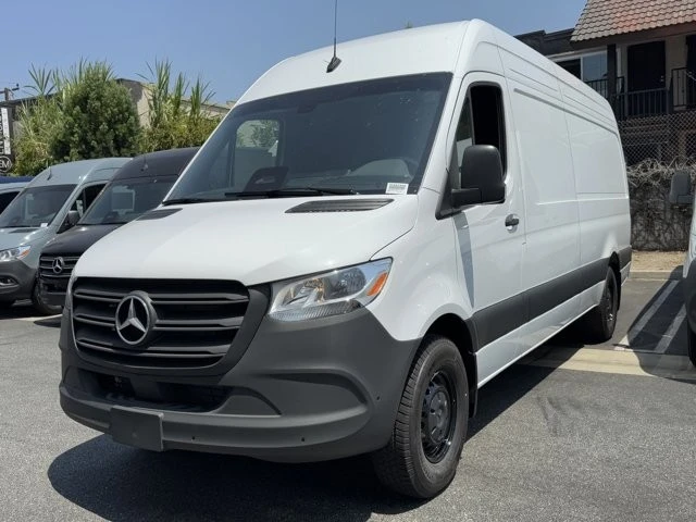 2025 Mercedes-Benz VS30 Sprinter - Image 5 of 12