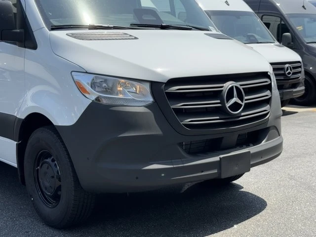 2025 Mercedes-Benz VS30 Sprinter - Image 3 of 12