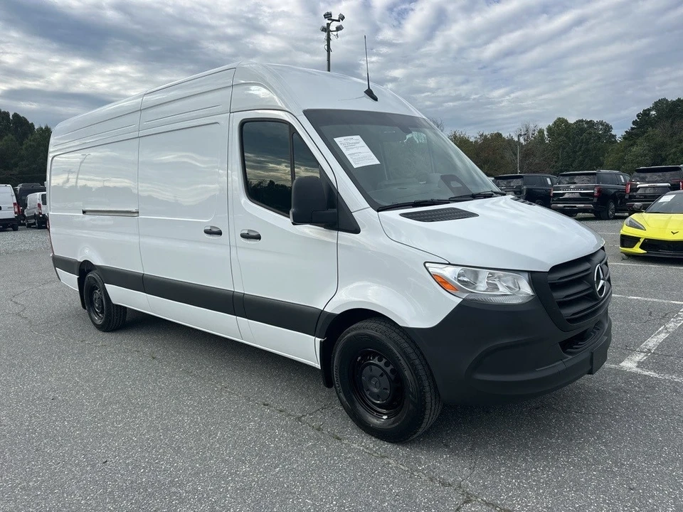 2025 Mercedes-Benz VS30 Sprinter - Image 7 of 12