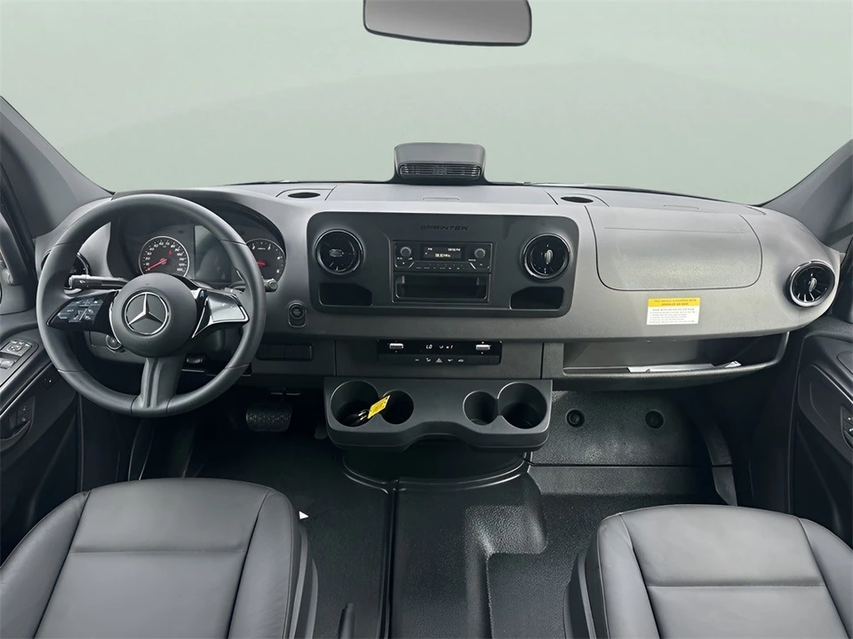 2025 Mercedes-Benz VS30 Sprinter - Image 10 of 12