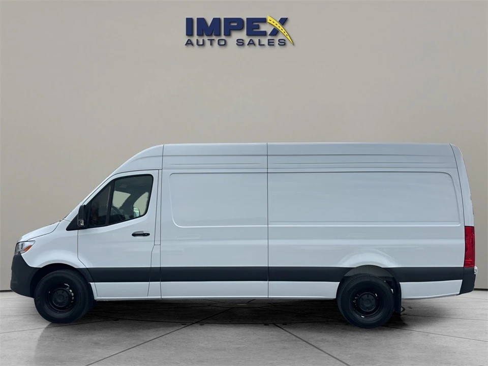 2025 Mercedes-Benz VS30 Sprinter - Image 2 of 12