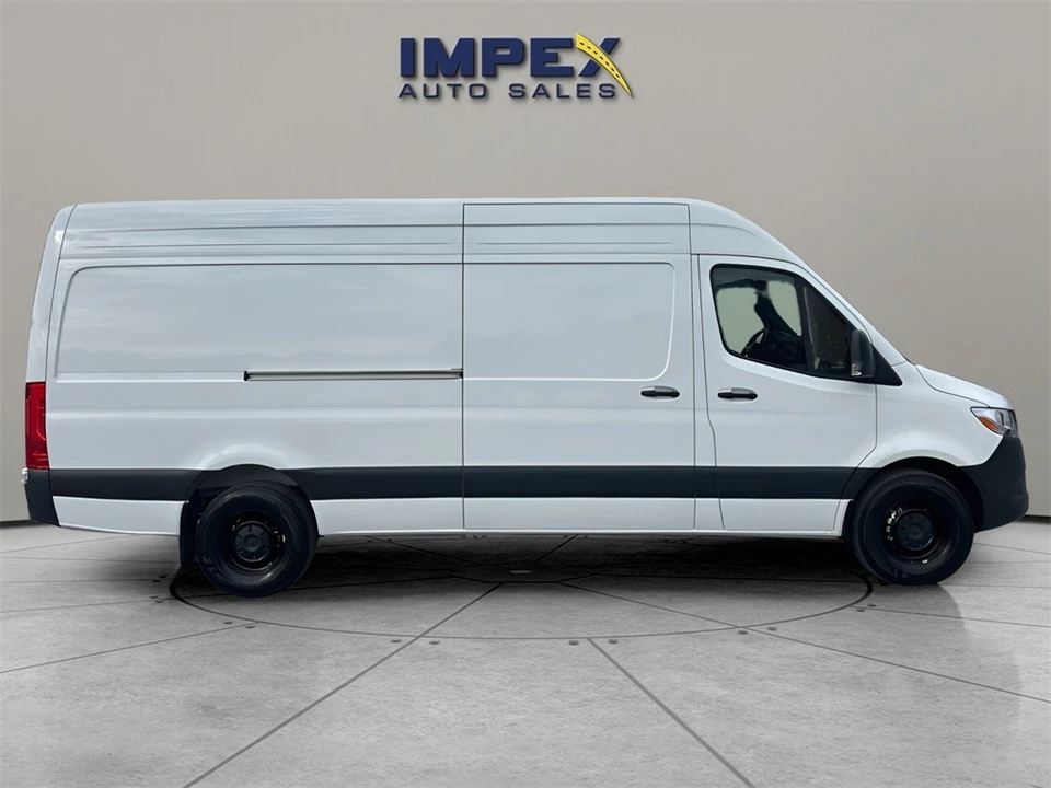 2025 Mercedes-Benz VS30 Sprinter - Image 6 of 12