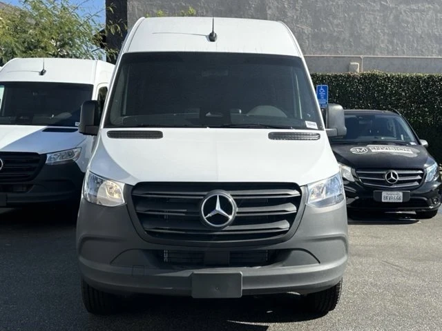 2025 Mercedes-Benz VS30 Sprinter - Image 3 of 12
