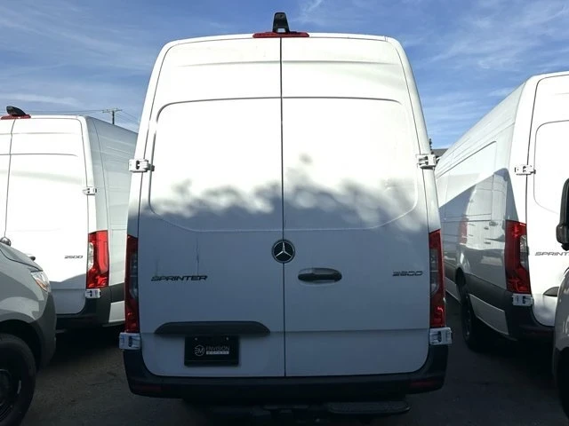 2025 Mercedes-Benz VS30 Sprinter - Image 7 of 12